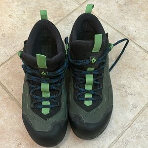 Men’sBlack Diamond Equipment hiking/work/ sneakers. Worn once. No box.
